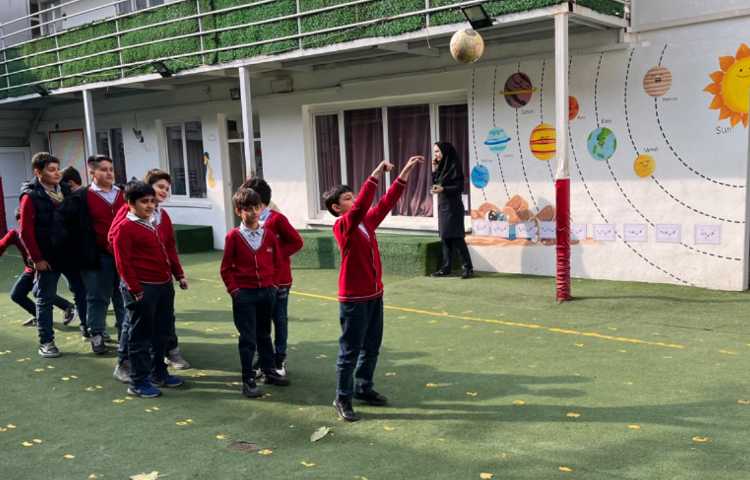 تمرین جمله‌سازی با افعال زمان گذشته-زنگ زبان عمومی 6