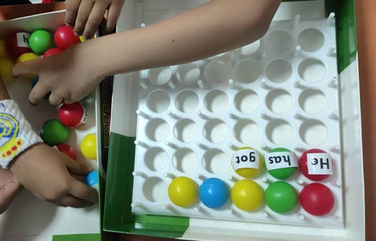 تمرین جمله سازی با انجام بازی خلاقانه در زنگ General English 2