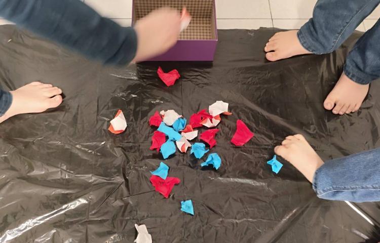 تمرین جمله سازی با انجام بازی هیجان انگیز