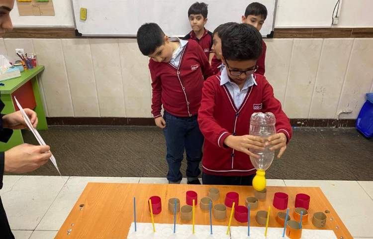 تمرین جمله‌سازی با بازی گروهی-زنگ زبان عمومی 8