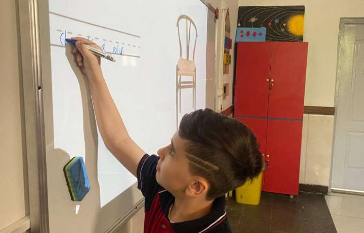 تمرین جمله‌سازی با حالات مختلف مواد-زنگ Science 2