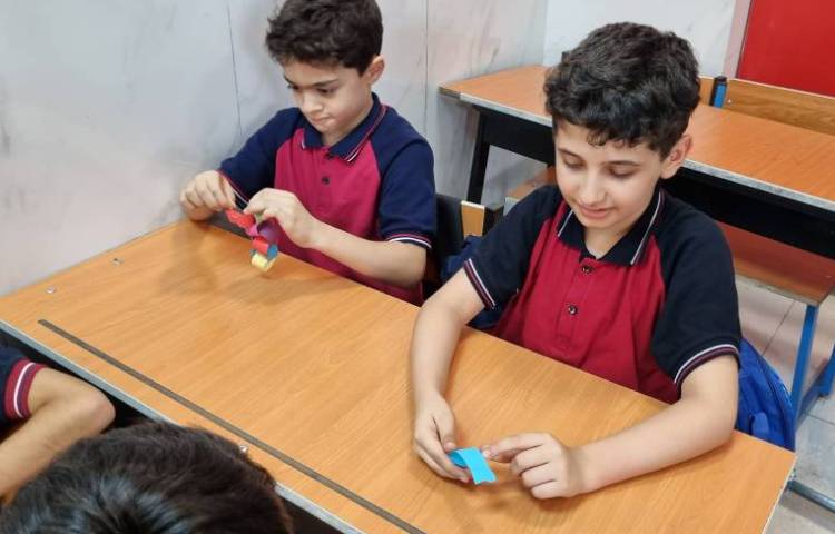 تمرین جمله‌سازی با رنگ‌ها 2