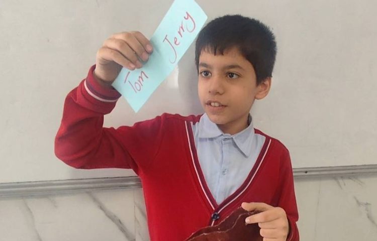 تمرین جمله سازی با ساختار Comparative Adjective در زنگ General English 2