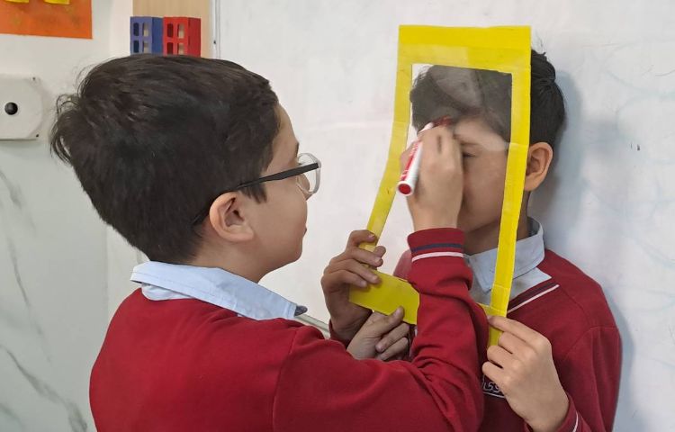 تمرین جمله سازی با ساختار Have got/Has got در زنگ General