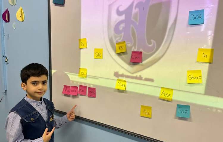 تمرین جمله سازی با کلمات مربوطه به درس phonics 6 1