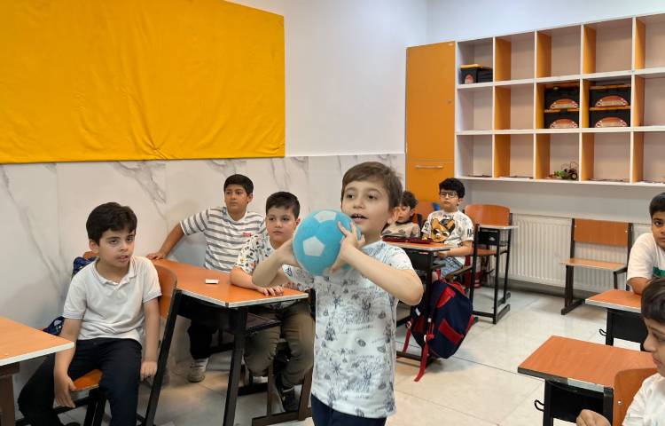 تمرین جمله‌سازی با Actions 1