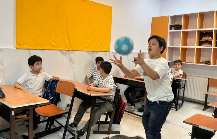 تمرین جمله‌سازی با Actions 2