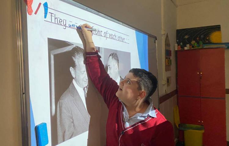 تمرین جمله‌سازی با was/ were/ weren't/ wasn't 2