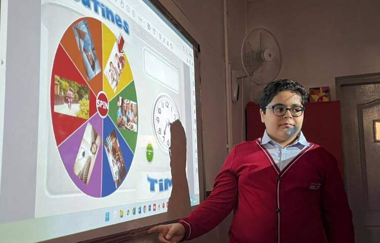 تمرین جمله‌سازی با daily routine 2