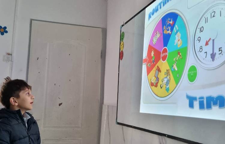 تمرین جمله‌سازی با daily routine 2