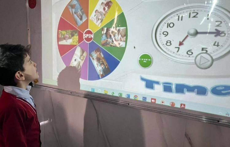 تمرین جمله‌سازی با daily routine 4