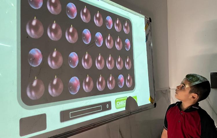 تمرین جمله‌سازی با There is/There are