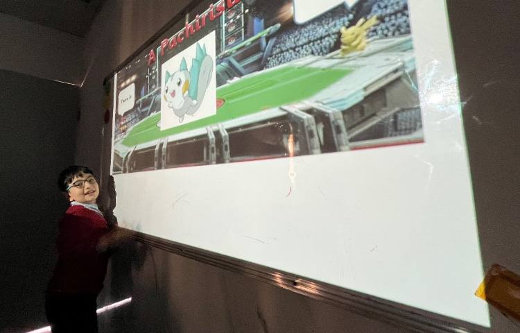 تمرین جمله‌سازی با There's/ There are