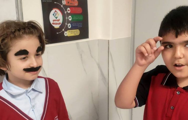 تمرین جمله سازی درباره‌ی ویژگی‌های ظاهری افراد در زنگ General 2