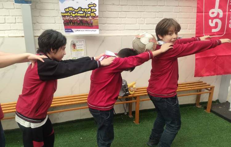 تمرین جمله سازی در Immersion/زنگ تفریح توسط معلمین زبان 1