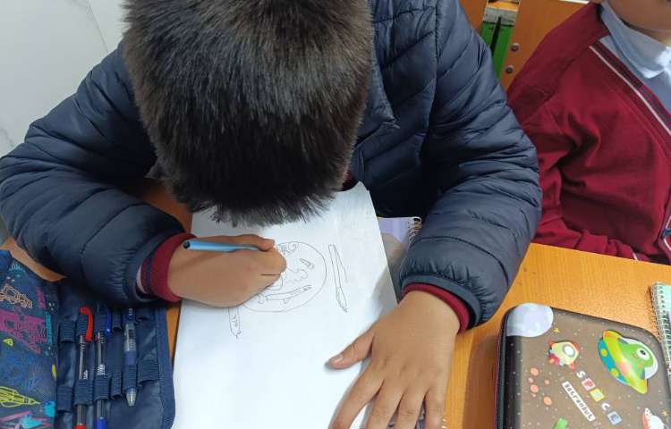 تمرین جمله سازی در زنگ علوم به زبان انگلیسی 2