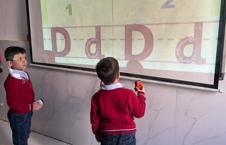 تمرین Letter Formation حرف Dd 2