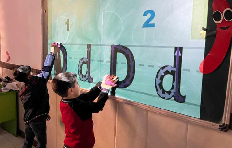 تمرین Letter Formation حرف Dd