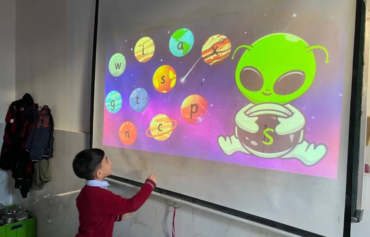 تمرین حروف Ss/ Aa/ Tt/ Ii با بازی پاورپوینتی 2