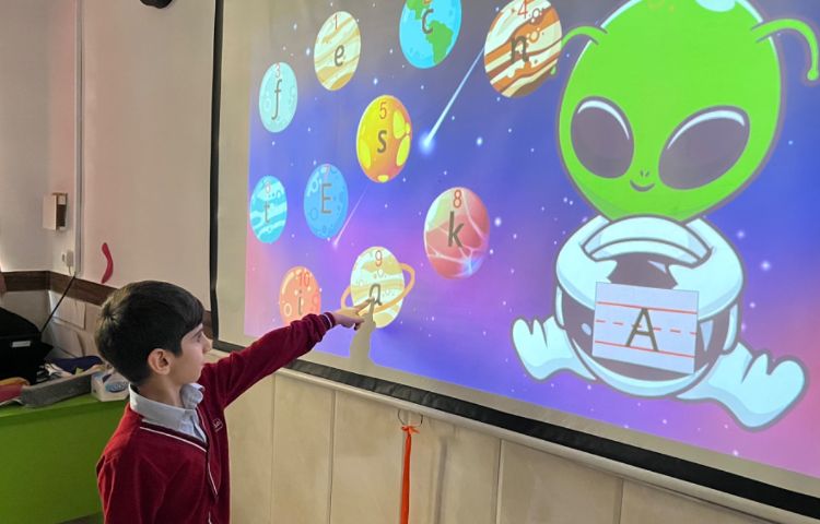 تمرین action حروف با بازی پاورپوینتی 5