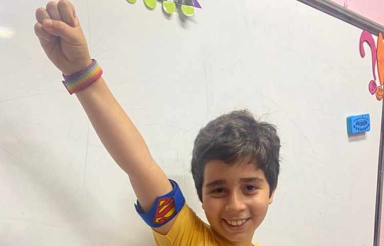 تمرین حروف و صداهای آن ها با بازی 1