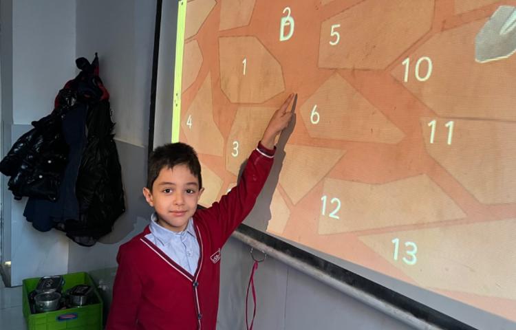 تمرین action حروف 4