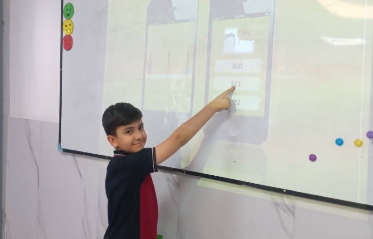 تمرین خواندن اعداد سه رقمی از روی چرتکه در زنگ Math 2