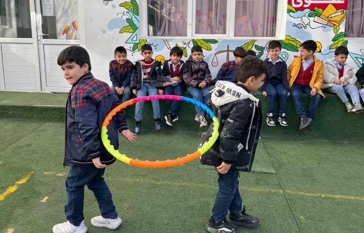 تمرین خواندن مثال‌های صدای ai و حرف Yy 1