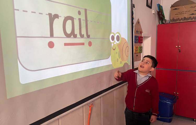 تمرین خواندن مثال‌های صدای ai 3