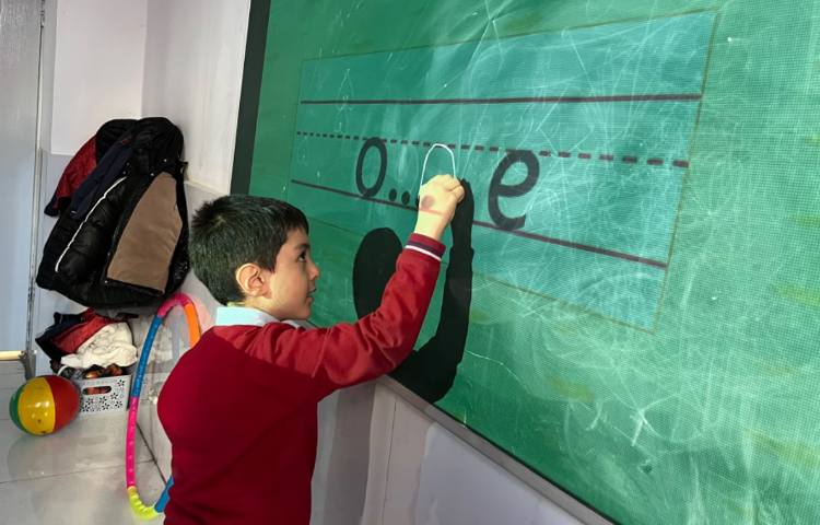 تمرین خواندن و نوشتن Tricky Word (one) با فعالیت‌های مختلف 9