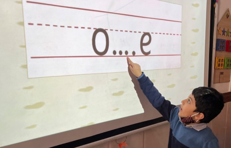 تمرین خواندن و نوشتن Tricky Word (one) با فعالیت‌های مختلف