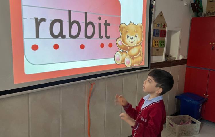 تمرین خواندن و نوشتن لغات با حرف Bb 6