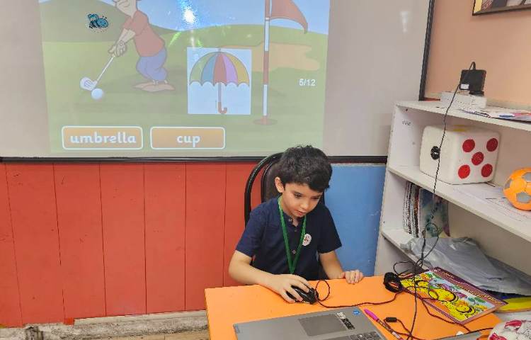 Phonics , تمرین خواندن و نوشتن کلمات و جملات 6