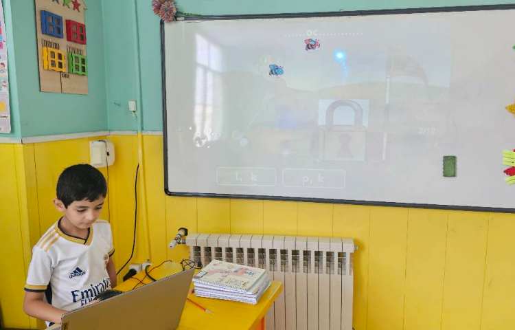 Phonics , تمرین خواندن و نوشتن کلمات و جملات 7