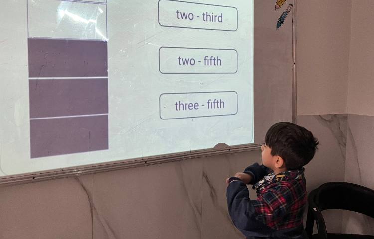 تمرینِ خواندن کسرها-زنگ Math 8