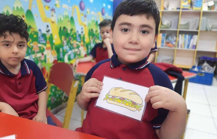 تمرین خوراکی‌ها با فلش کارت 3