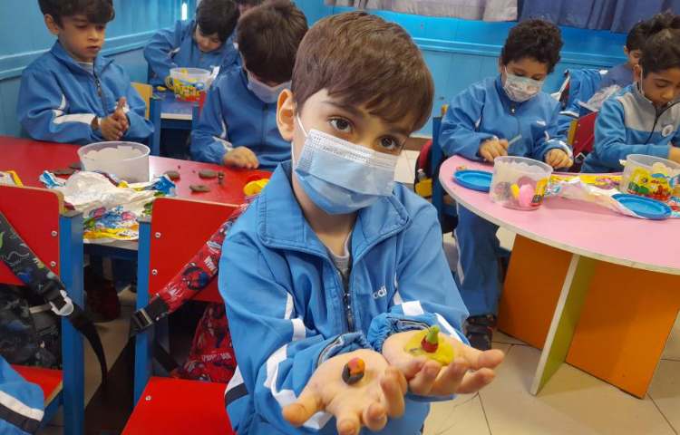 :تمرین دست ورزی با خمیر 2