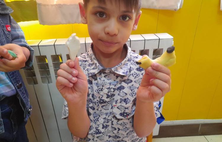 :تمرین دست ورزی به انگلیسی، کلاس بادبادک 1