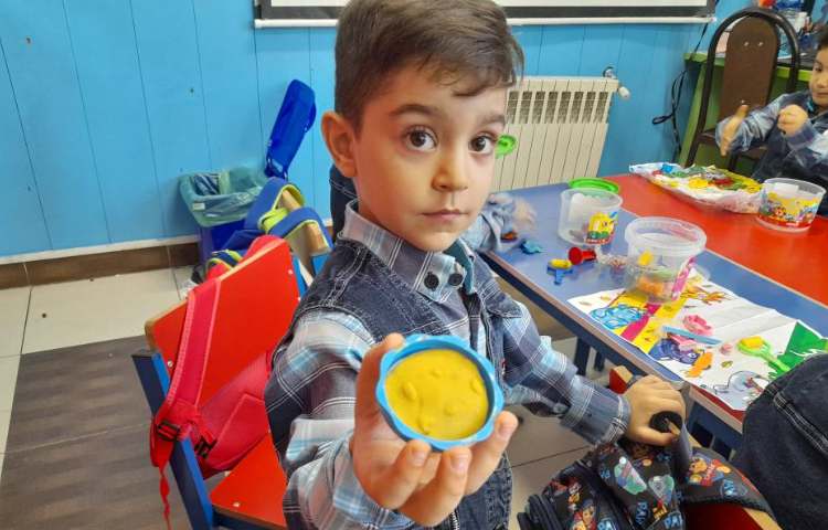 :تمرین دست ورزی به انگلیسی، کلاس قاصدک 1