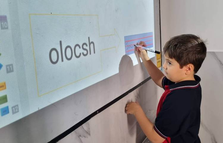 تمرین دیکته و Spelling 4