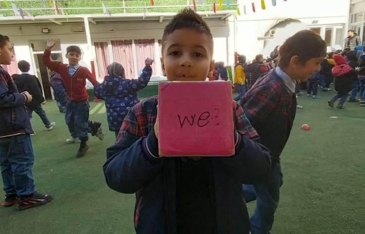 تمرین روخوانی با بازی در زنگ تفریح 1