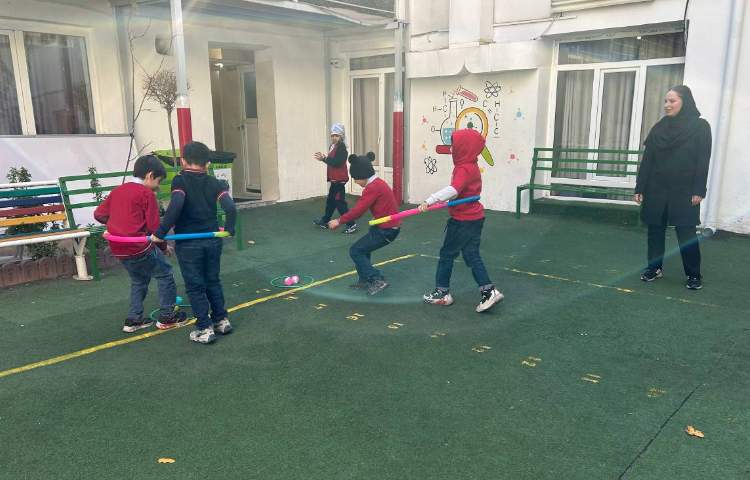 تمرین روخوانی لغات با بازی حرکتی-زنگ زبان بدون دیوار 3