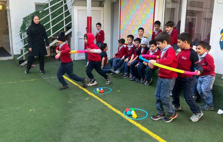 تمرین روخوانی لغات با بازی حرکتی-زنگ زبان بدون دیوار