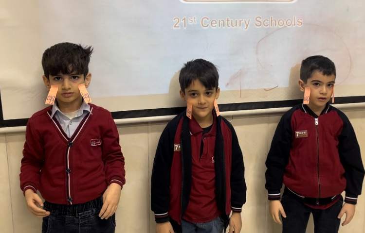 تمرین روخوانی لغات با حرف Ll و مثال‌های حرف Uu 4