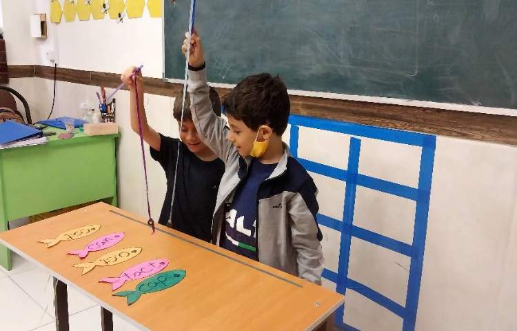 تمرین روخوانی و blending با بازی ماهیگیری 2