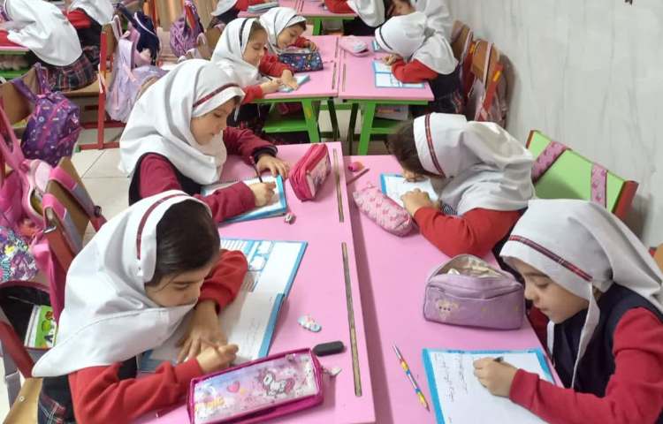 تمرین روخوانی و دیکته