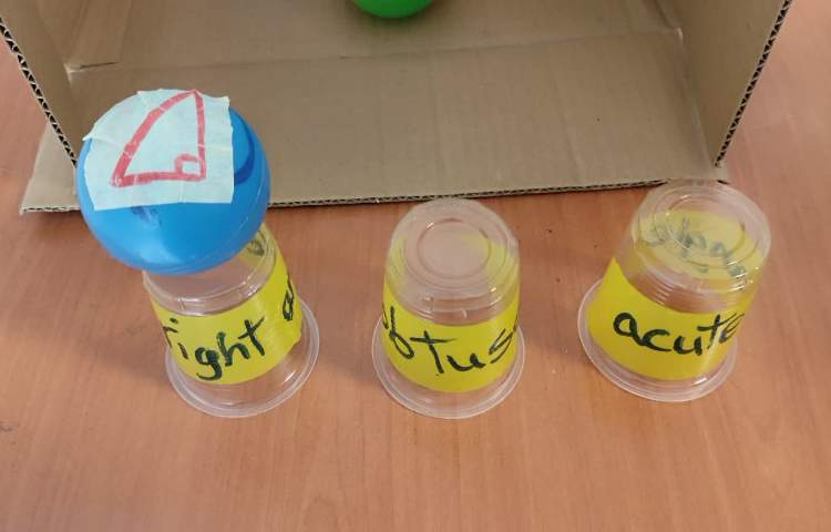 تمرین زوایای مختلف توسط بازی در زنگ math