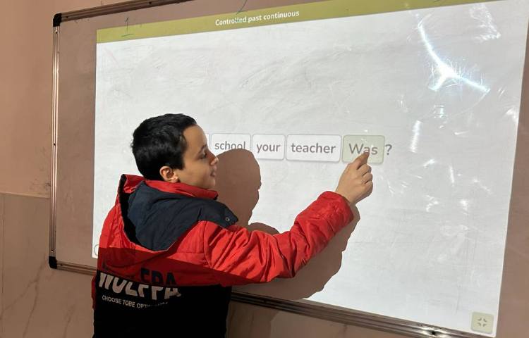 تمرین ساخت سوال و پاسخ‌دهی به آن‌ها جهت تقویت Speaking 4