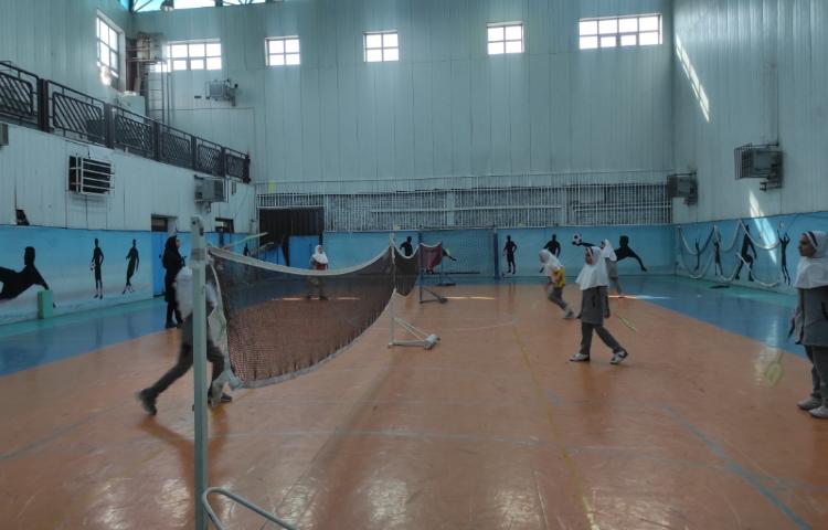 تمرین سرویس فور هند در پشت تور