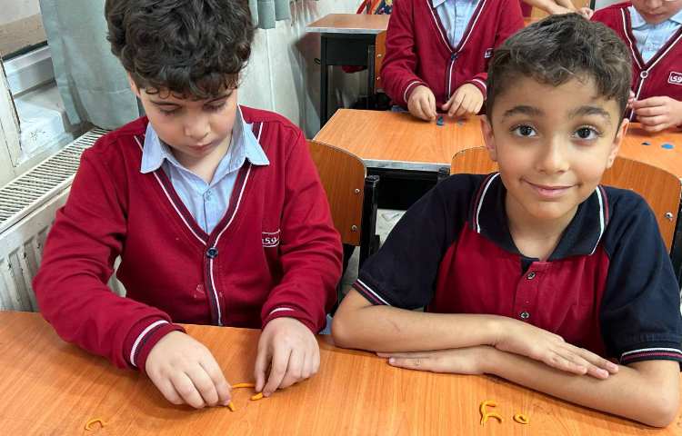 تمرین Letter Formation صدای oy با خمیر بازی 2